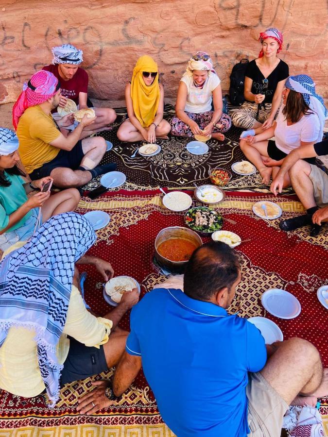 Rum Arjaan Luxury Camp Wadi Rum Buitenkant foto