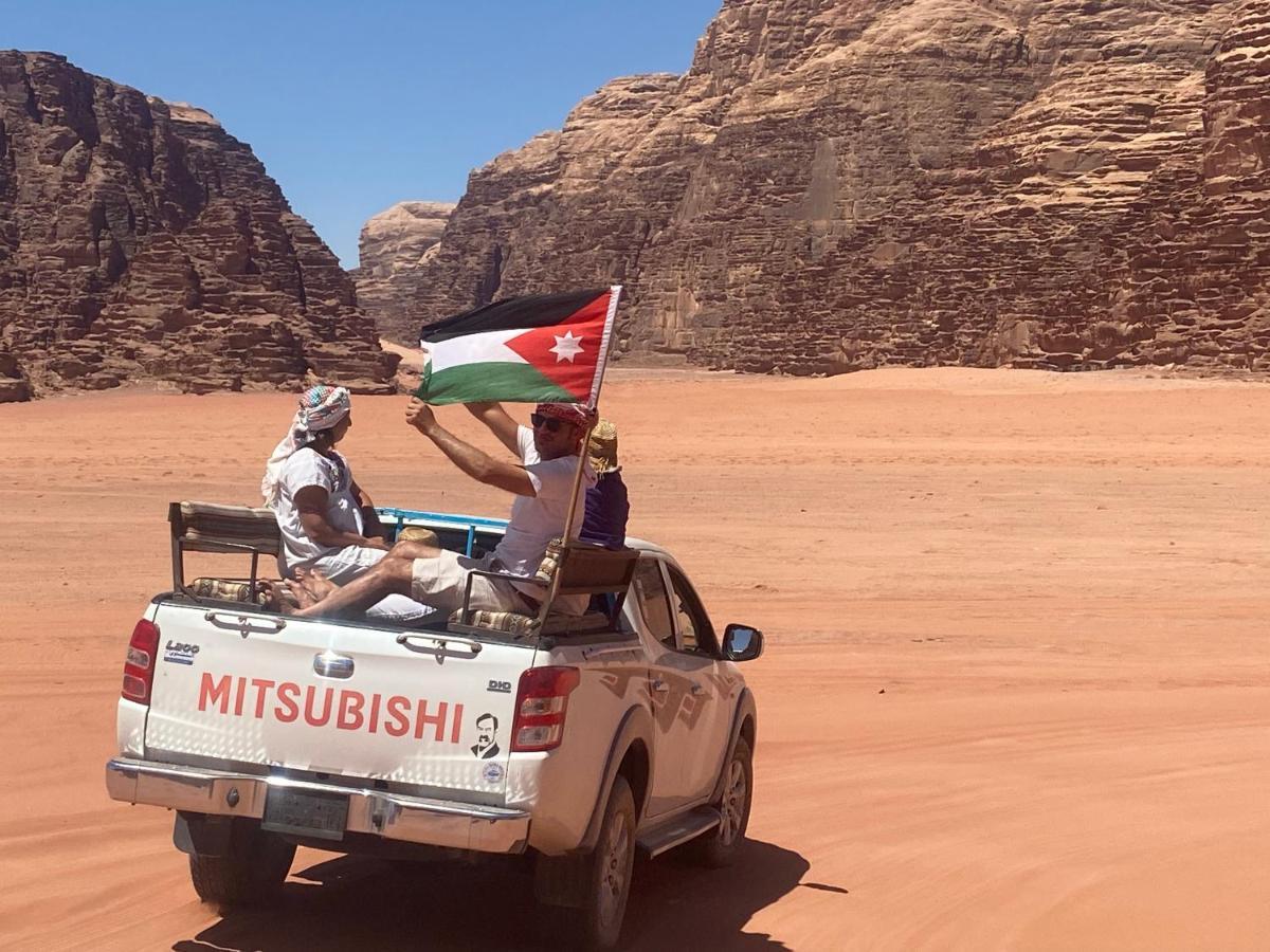 Rum Arjaan Luxury Camp Wadi Rum Buitenkant foto