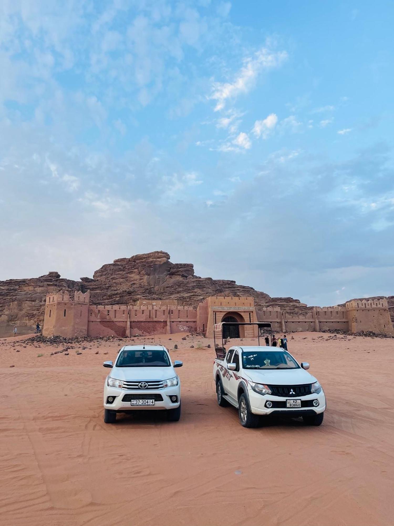 Rum Arjaan Luxury Camp Wadi Rum Buitenkant foto