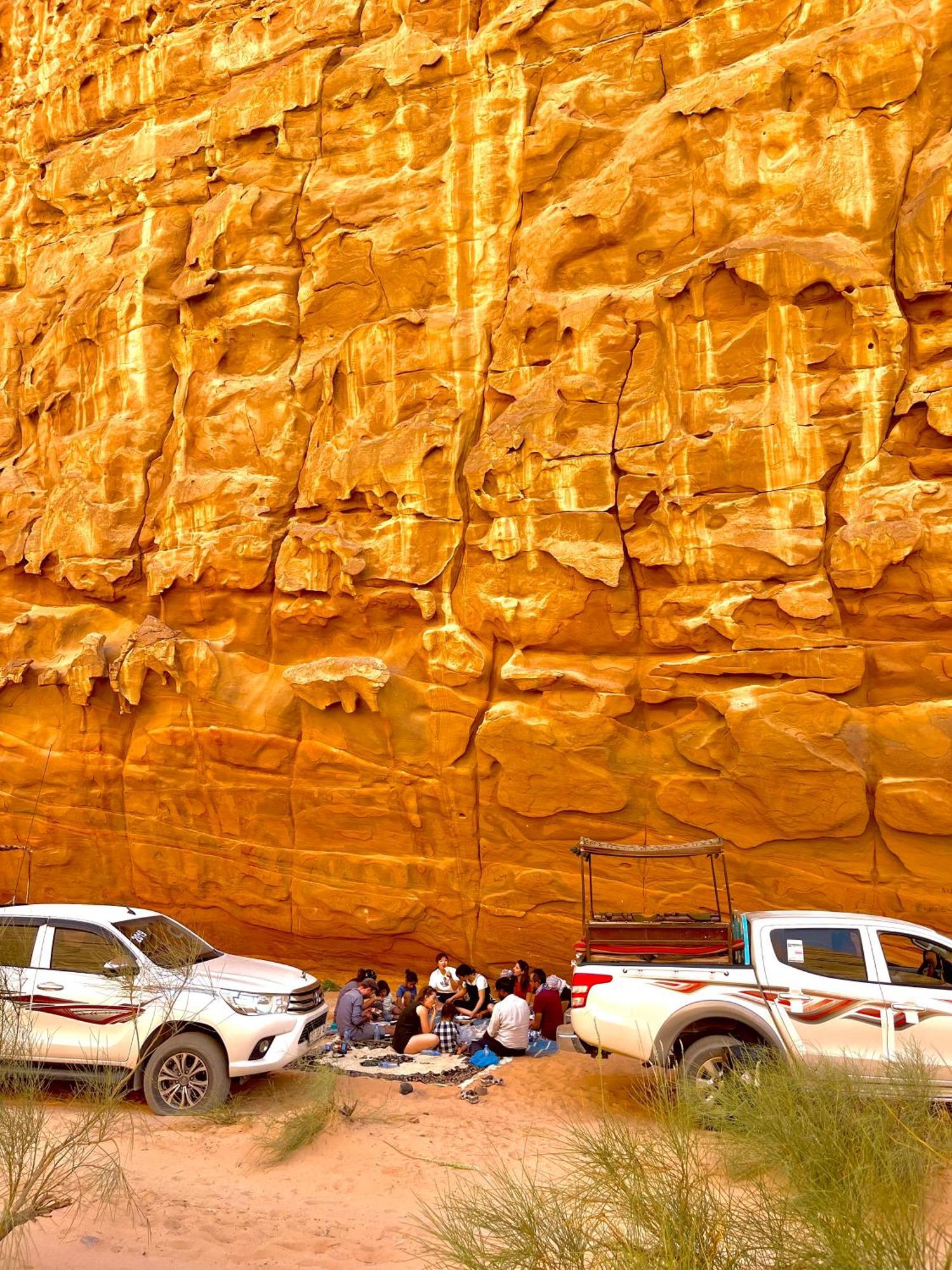 Rum Arjaan Luxury Camp Wadi Rum Buitenkant foto