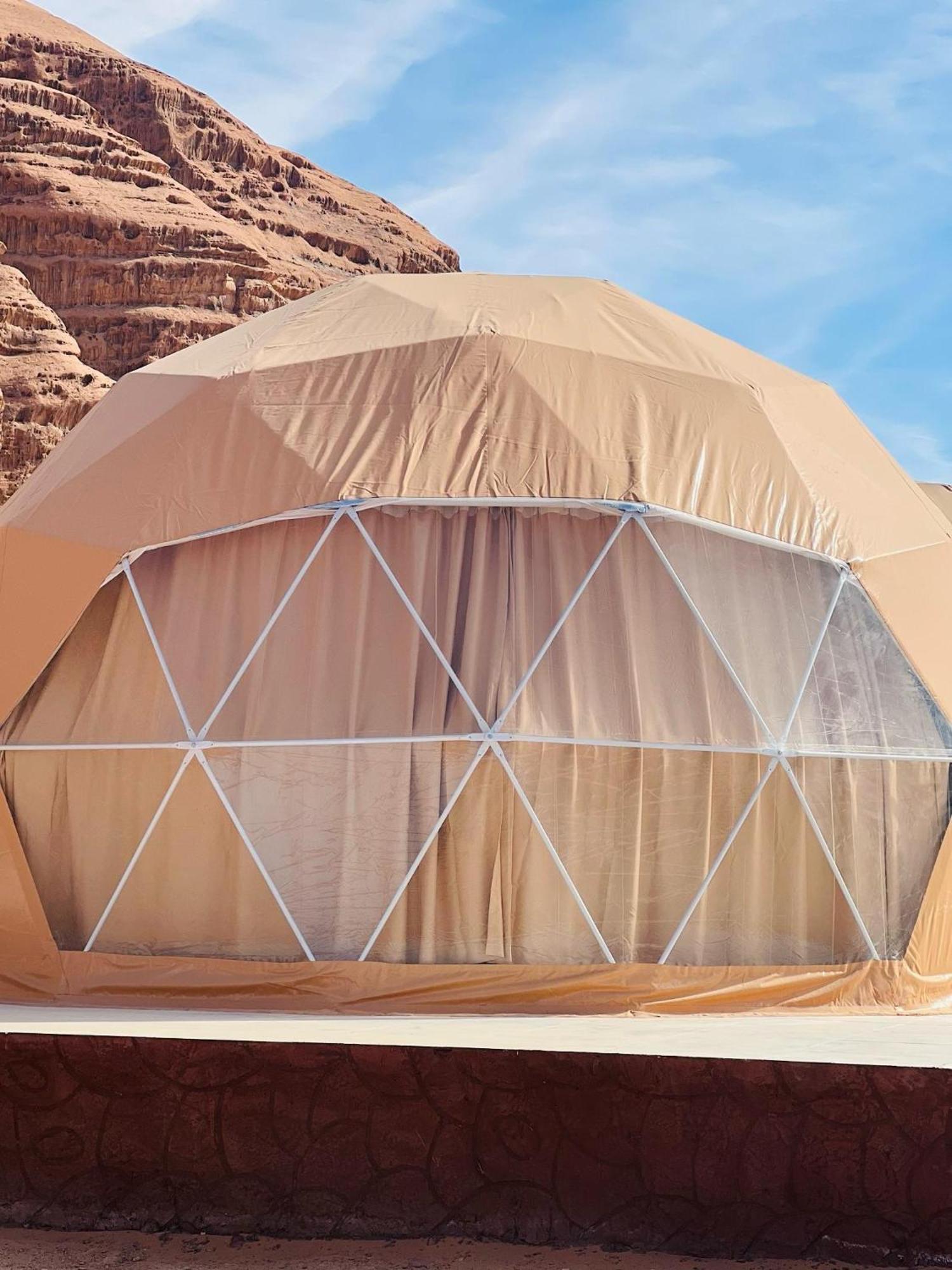 Rum Arjaan Luxury Camp Wadi Rum Buitenkant foto